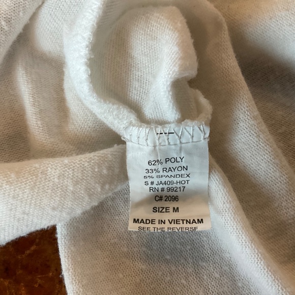 Cmm soft material, ruffled sweater. Ruched sleeves. Cream color. Size M - Picture 7 of 9